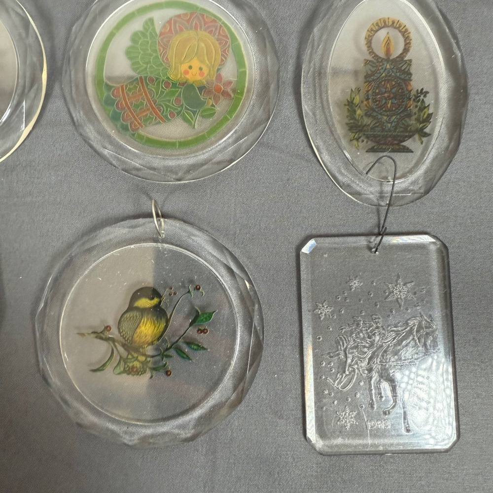 Vintage Christmas Ornaments Lot 10 Clear Acrylic Inspirational Festive Designs - Picture 4 of 5